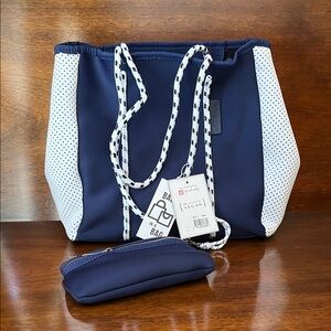 NWT Navy and White Jen & Co Meribella Neoprene Tote with Pouch NWT